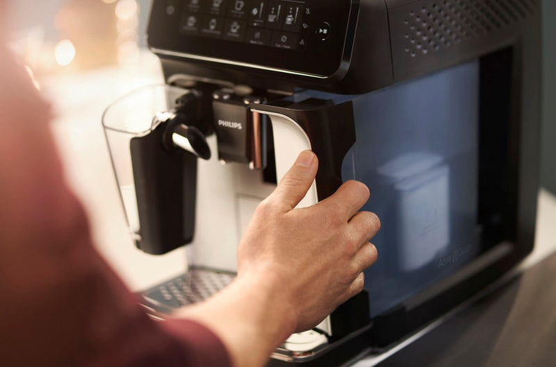 Philips Saeco 3200 Series Superautomatic Espresso Machine LatteGo