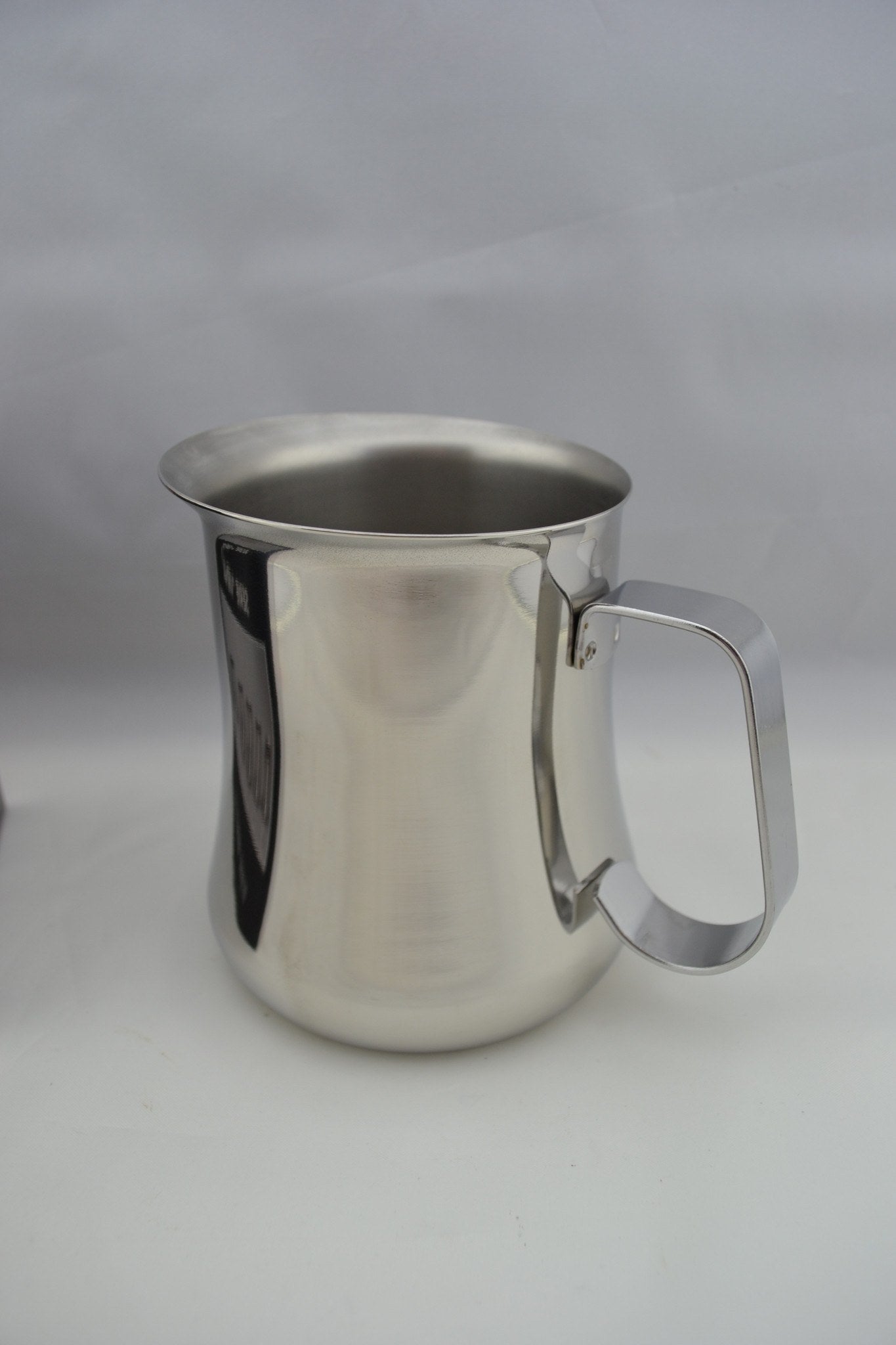 8 cup frothing pitcher